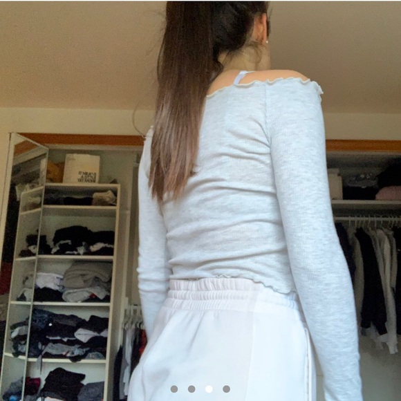 Brandy Melville top - Picture 3 of 4